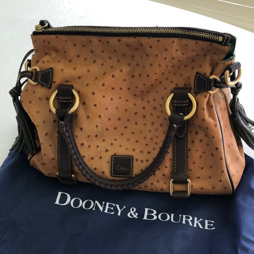Dooney & Bourne handbag. Very gently/rarely used.